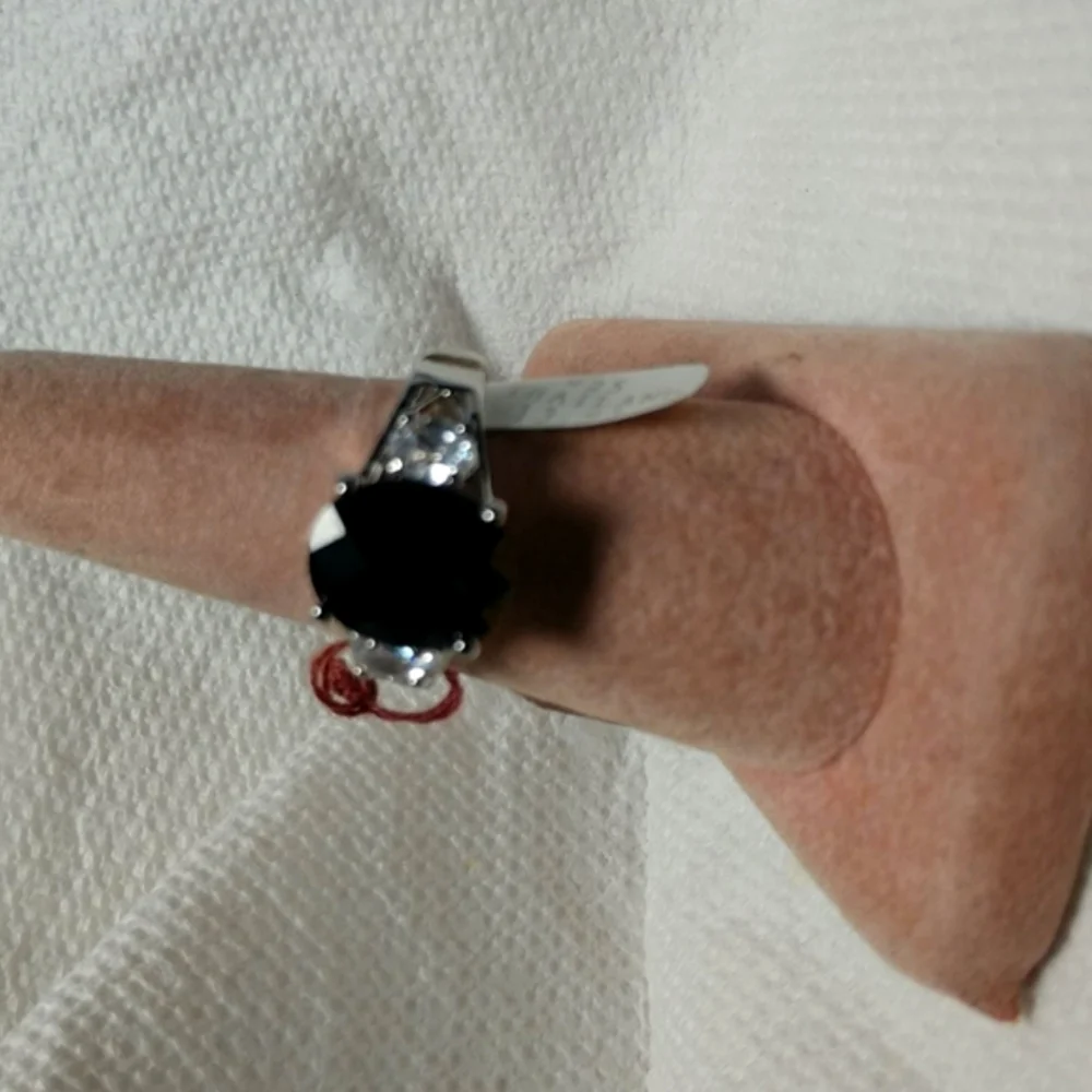 Sterling Silver 925 Black Onyx Stone Facet Cut Ridged Band Side Cut Hear…